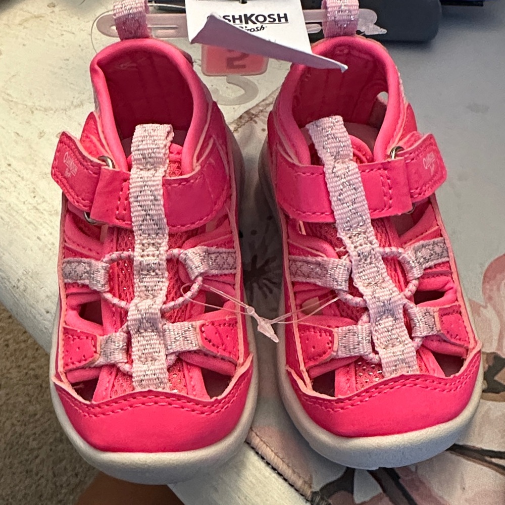 OshKosh B'gosh Vibrant Pink Kids Sandals